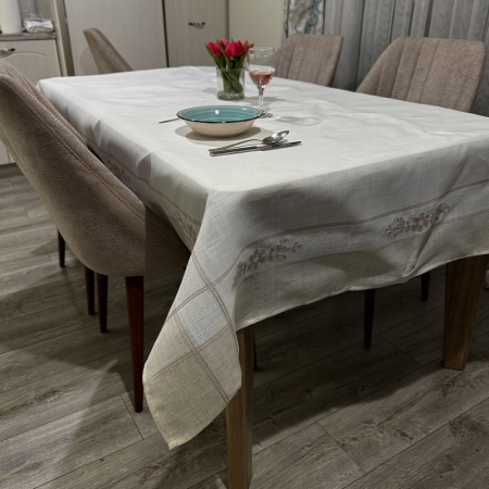 Покривка за маса 150/220 см - модел 11237