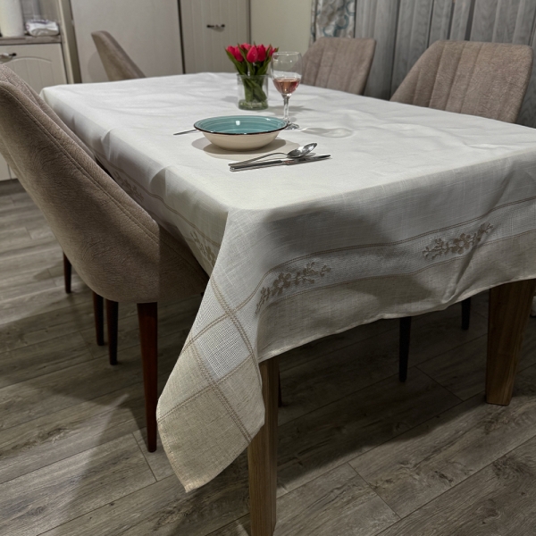 Покривка за маса 150/220 см - модел 11237