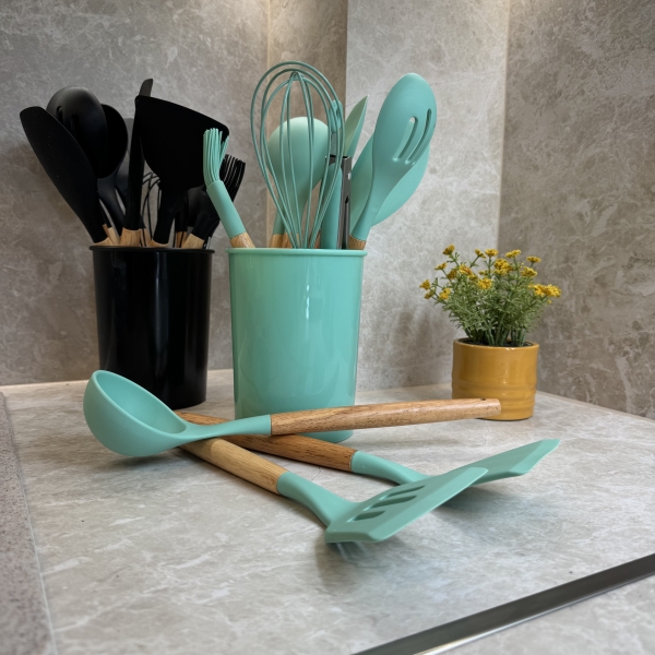 Комплект силиконови прибори 12 части 10807