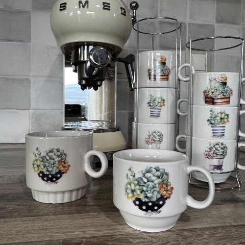 Комплект порцеланови чаши на стойка малки - модел 10946